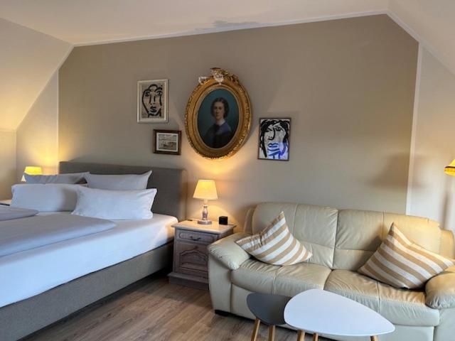 Hotel Rosenhof Am Plauer Garni Mit E-lade Saeule Plau am See