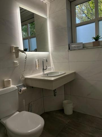 Hotel Rosenhof Am Plauer Garni Mit E-lade Saeule